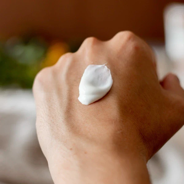 La Crème de jour BIO Hydratante & Lissante - Comptoir des Huiles - Image 2