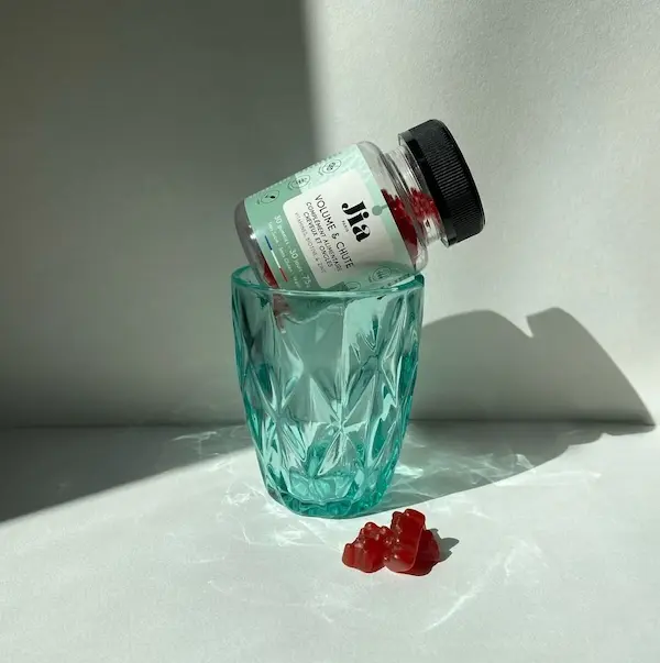 Gummies Volume & Chute Hair Vitamins - Jia Paris - Image 3